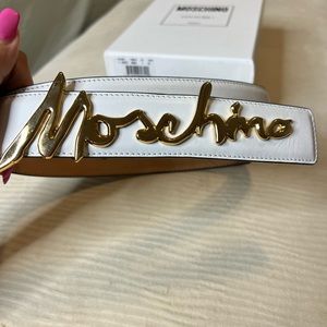 White Moschino belt
